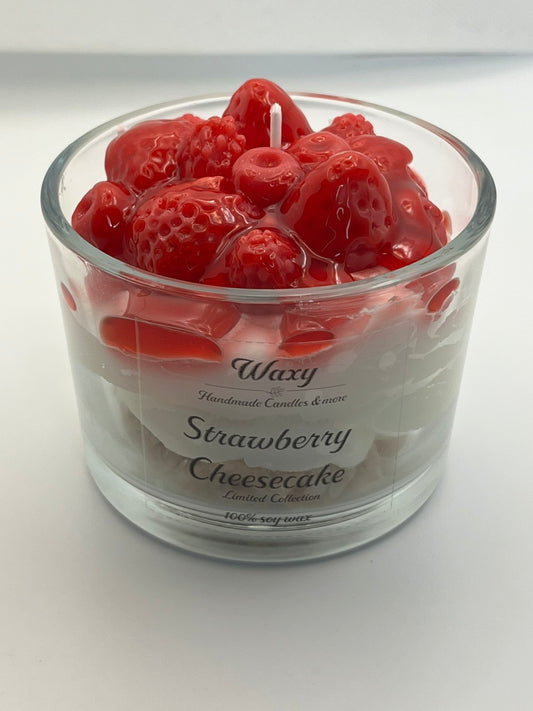 Strawberry Cheesecake Soy Candle – Handmade Dessert Scented Candle